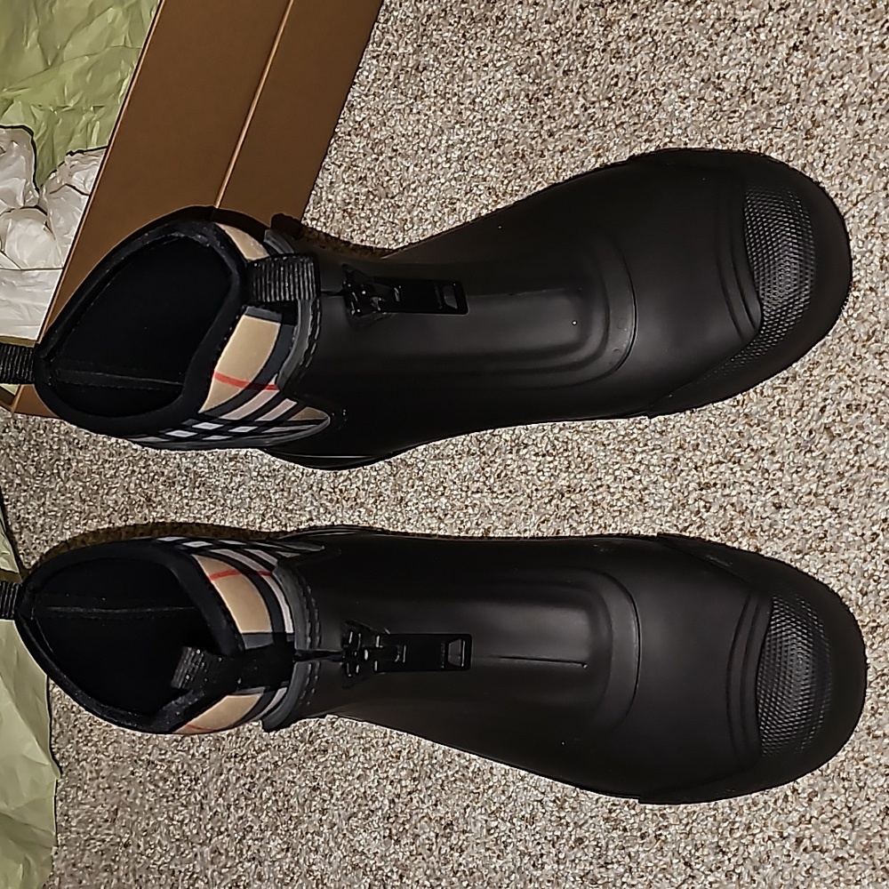 Burberry Rain/Snow Boots